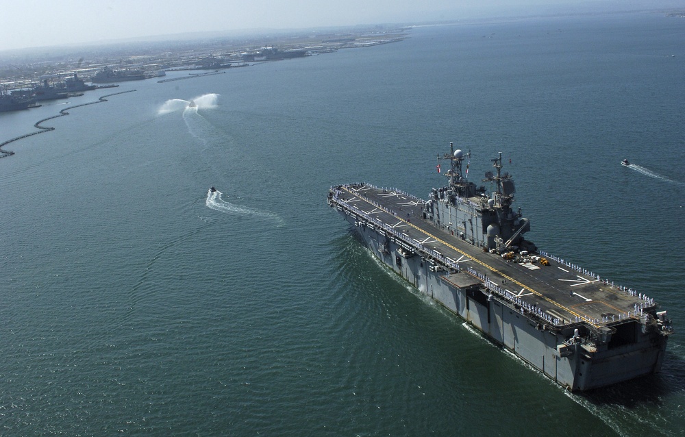 USS Tarawa returns home one final time