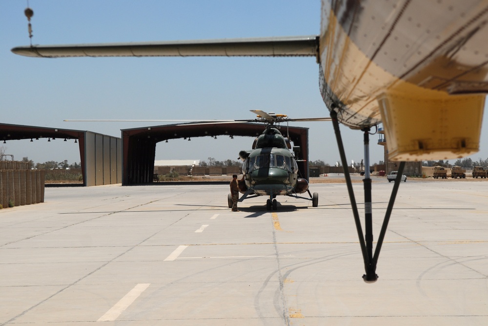 Airmen Train Iraqi Air Force Members