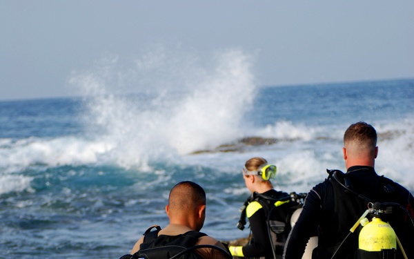 Gitmo Puts the Cuba in Scuba!