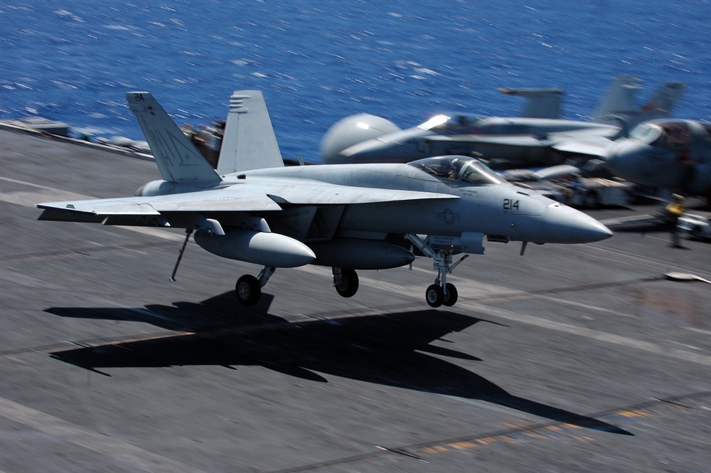 Super Hornet on USS Nimitz