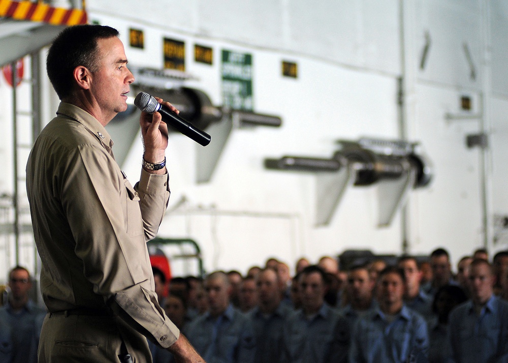 Operations aboard USS Abraham Lincoln