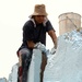 Iraqis beautify barriers in Sadr City