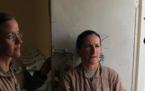 Iraqi women stop sewing and start talking