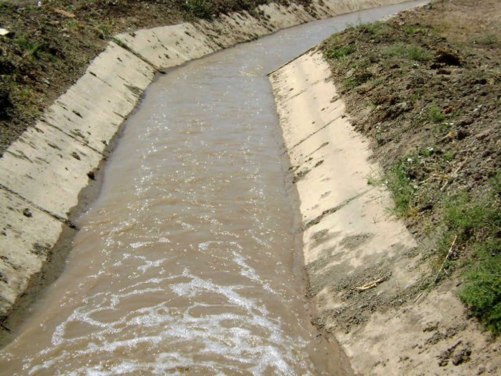 Rebuilt irrigation canals flow fresh water to Taji farms