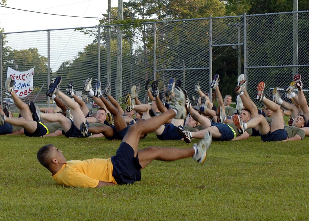 Top Navy enlisted visits with Camp Lejeune Sailors