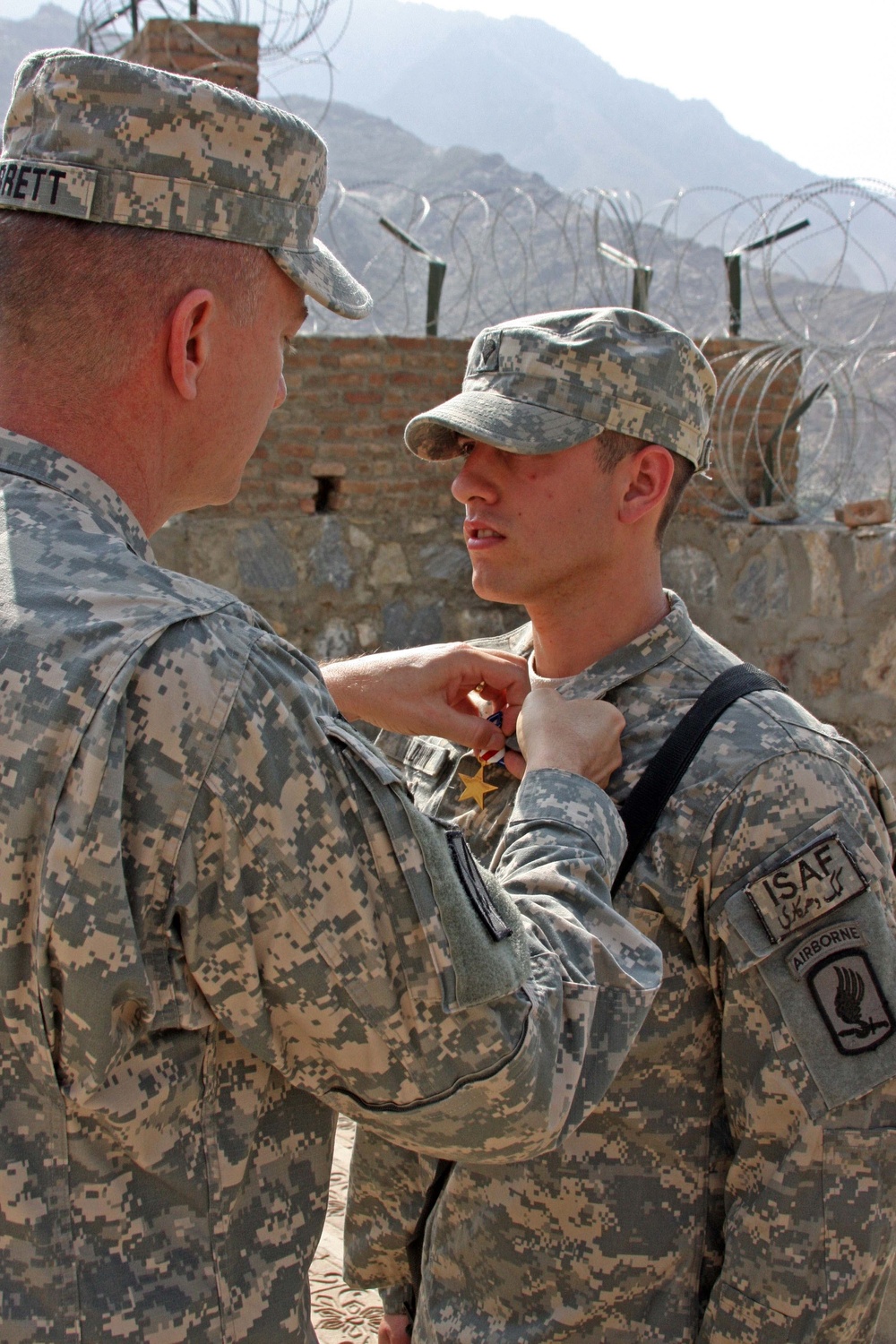 TF Rock Medal, Badge Presentations