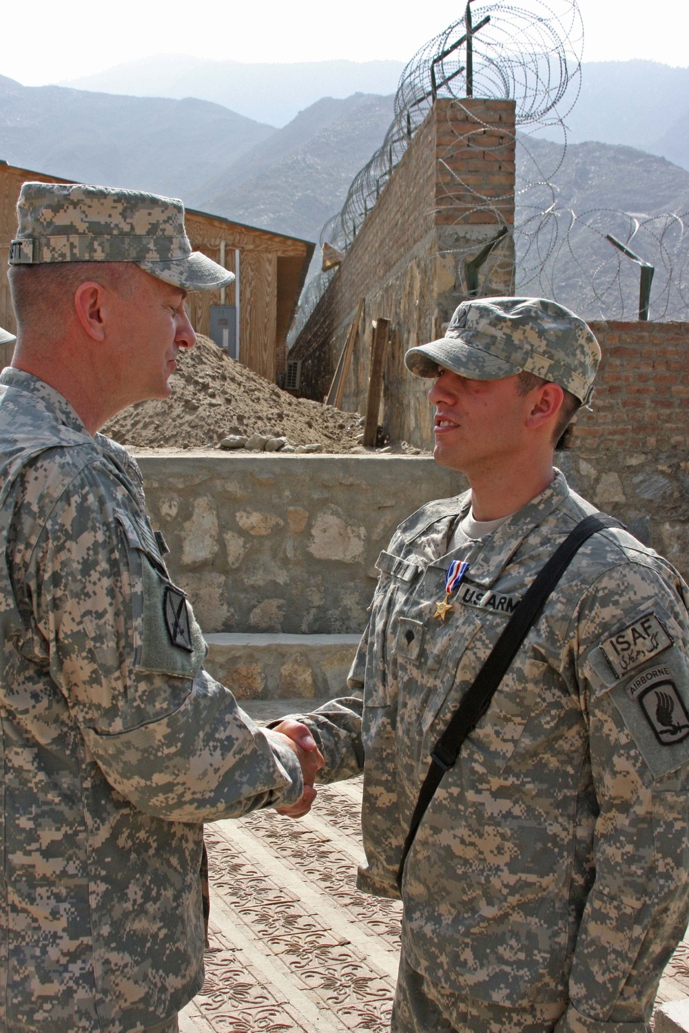 TF Rock Medal, Badge Presentations