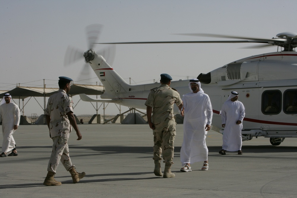 Abu Dhabi prince visits with Marines