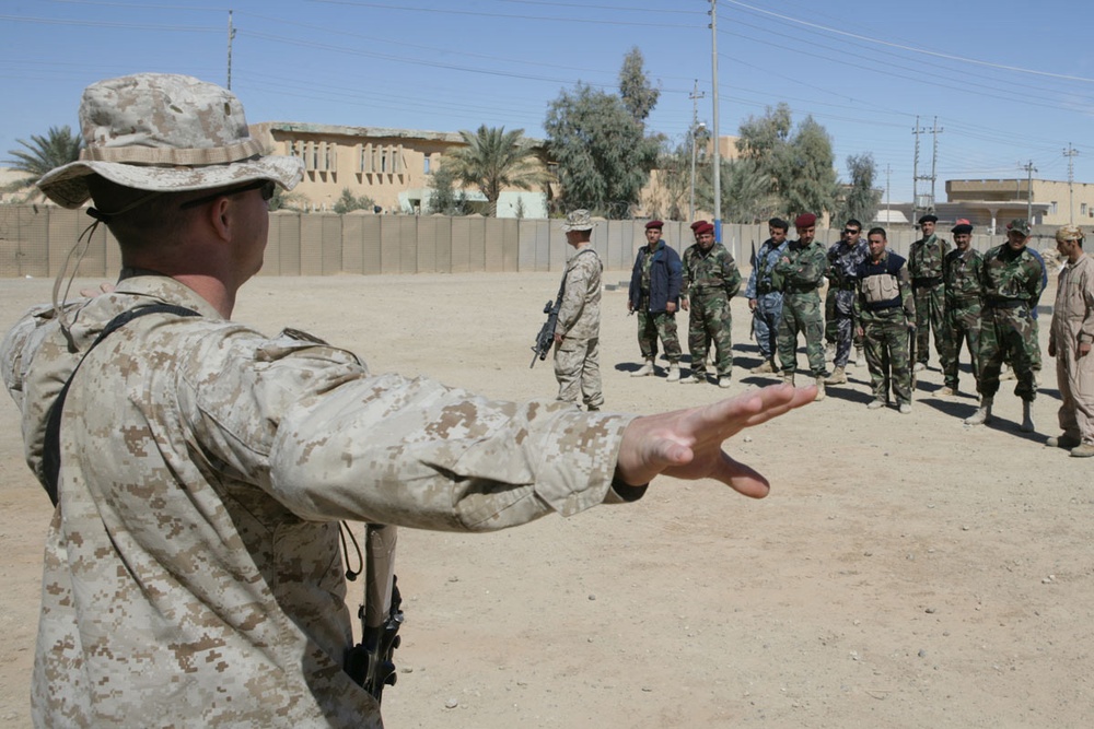 3rd Battalion, 4th Marines conduct patrols, train Iraqi security forces