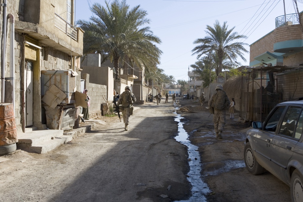 3rd Battalion, 4th Marines conduct patrols, train Iraqi security forces