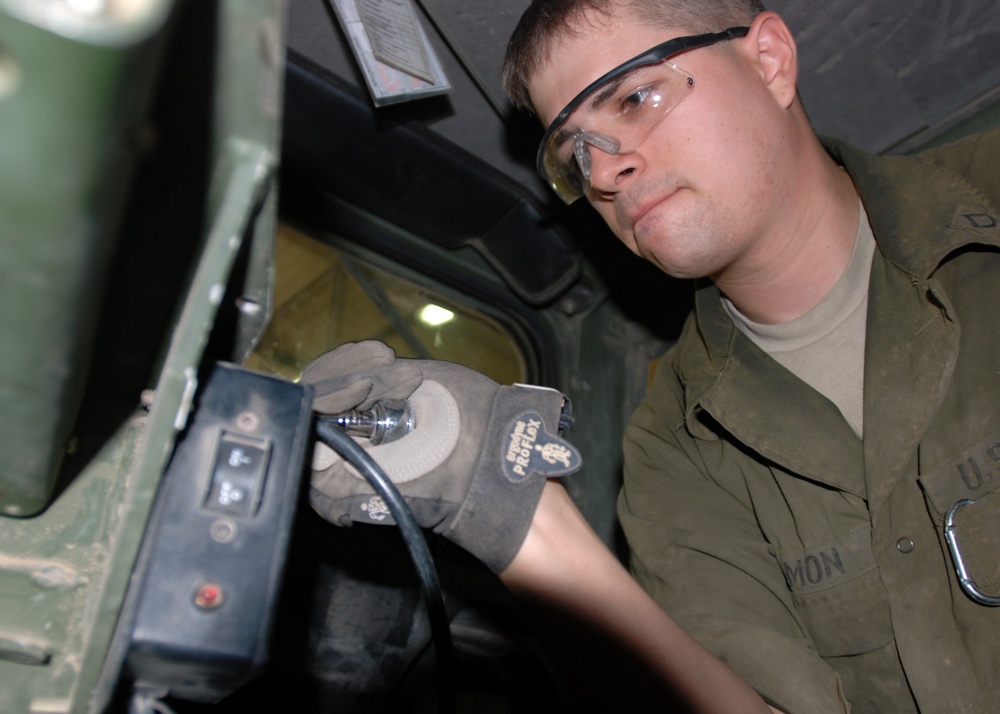 Day in the life: Wheeled-vehicle mechanics work to keep Soldiers mobile