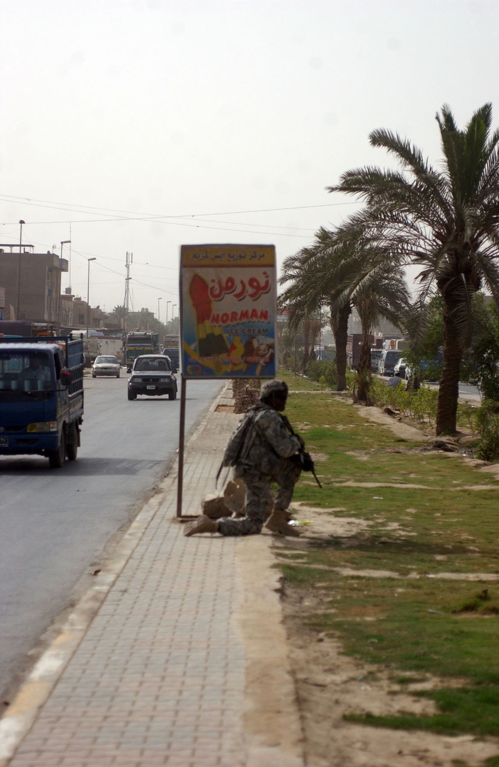 Regulars conduct foot patrol through Thawra 2