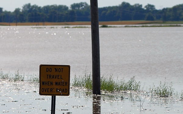 Levee Gives Out, Guardsmen Respond with Local Agencies for Vincennes, Ind.