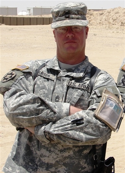 Face of Defense: Cartoonist Drawn to Guantanamo