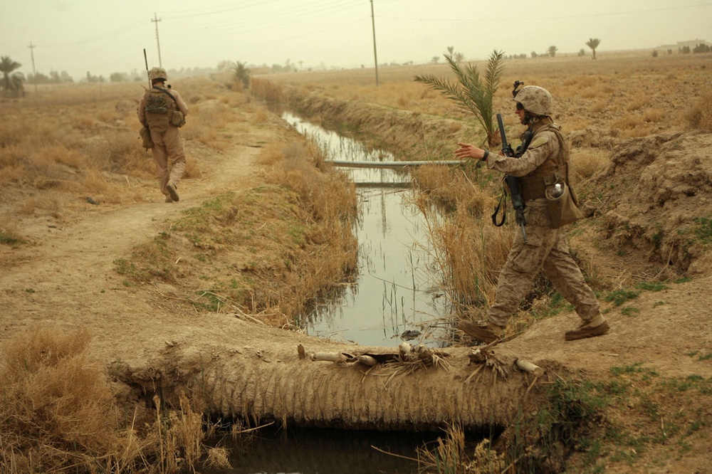 Lowered violence in Iraq gives hope to Marines, Iraqis