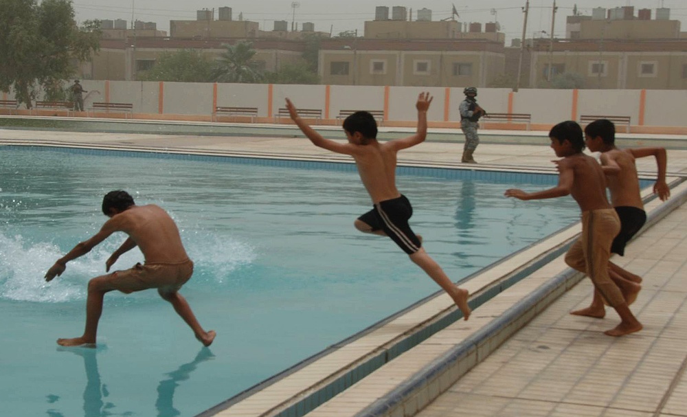 Baghdad al Jadida residents receive refurbished pool in time for summer