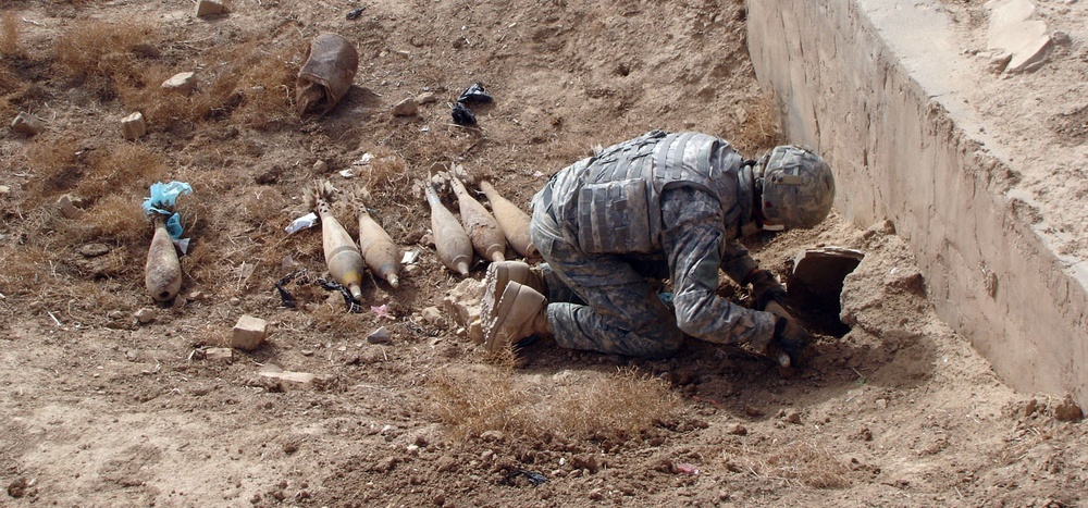Strykehorse Soldiers find weapons caches