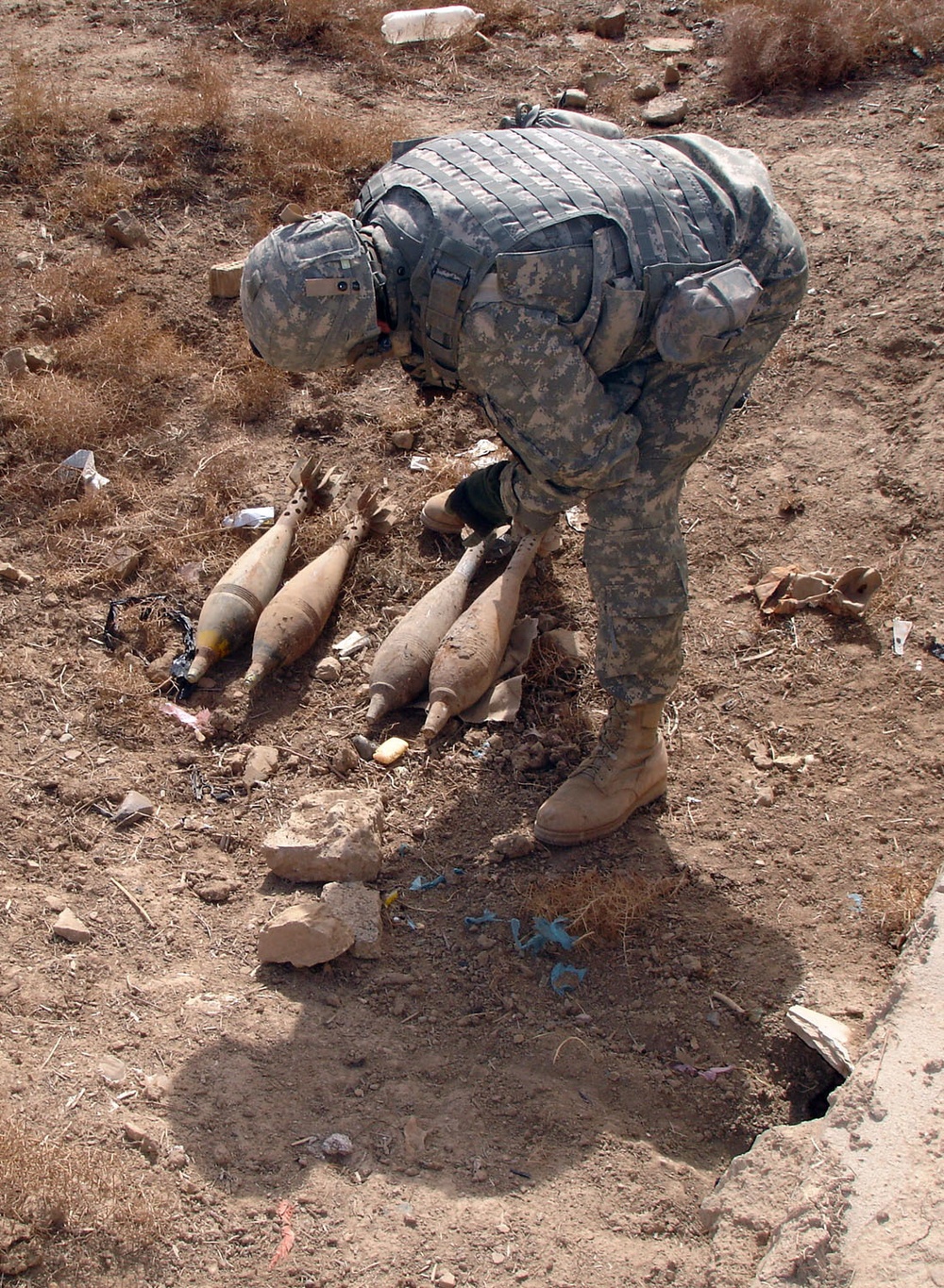 Strykehorse Soldiers find weapons caches