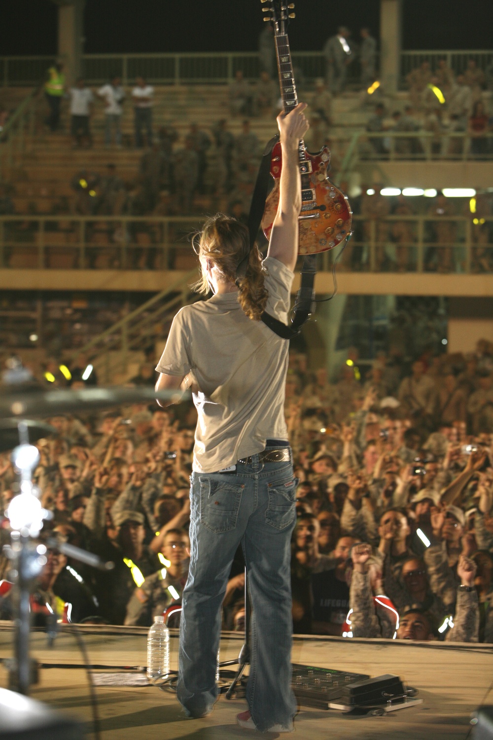 Puddle of Mudd performs at Al Asad