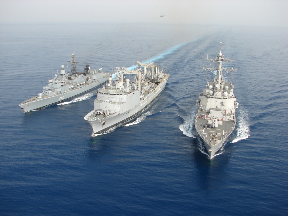 FGS Emden, FS Marne, USS Shoup conduct a replenishment at sea