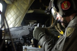 Aerial gunners qualify with M-240H machine gun