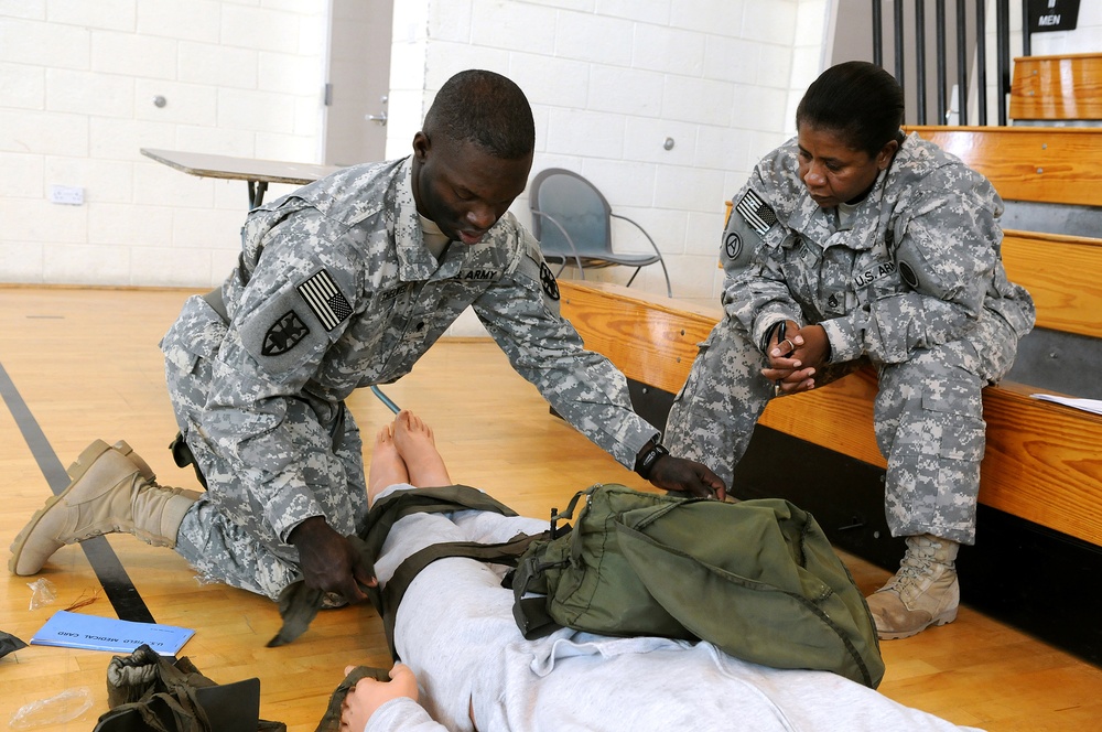 Soldiers in Qatar Compete For Honors