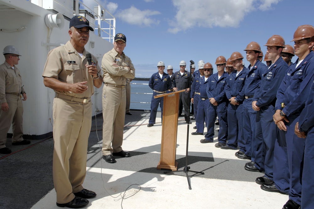 Campa tours Pearl Harbor