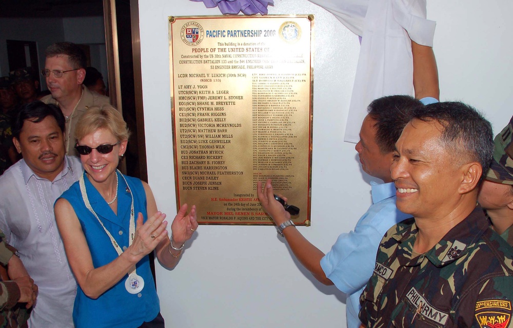 Renovated Calbayog Health Clinic dedicated