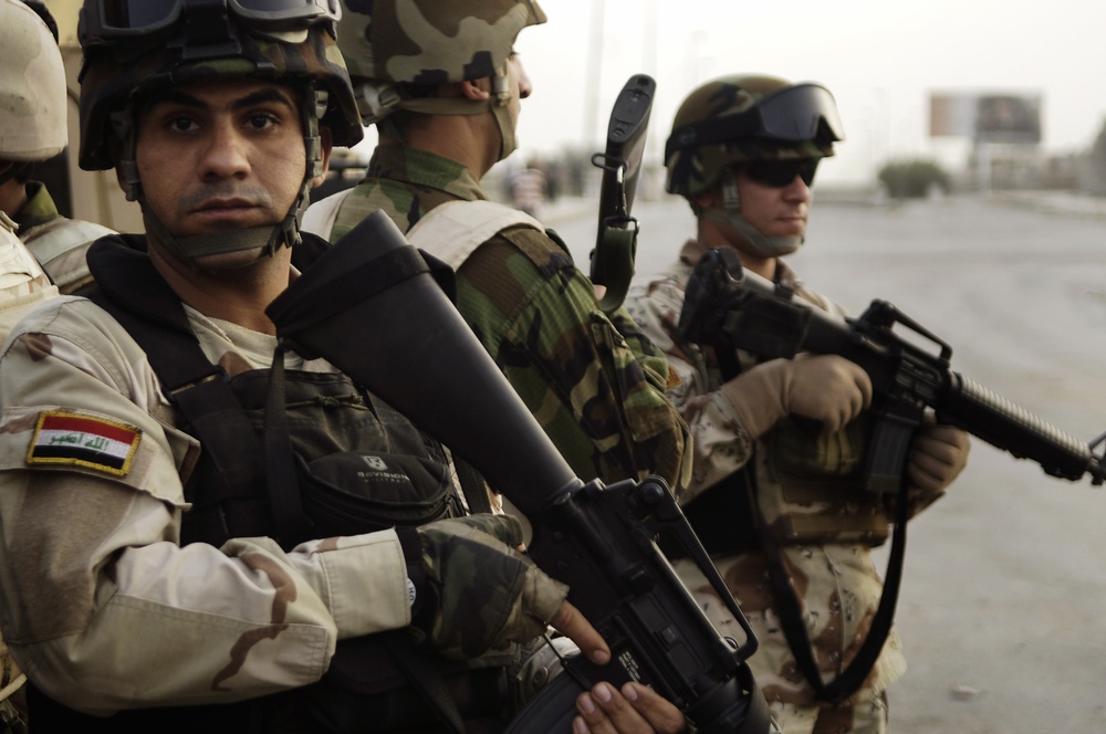 Security check on soldiers in the Sadr City District