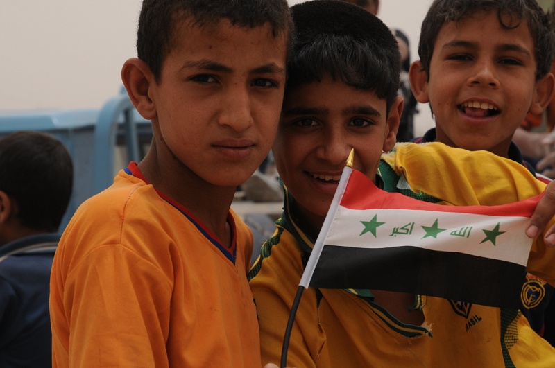 Iraqi children continue education