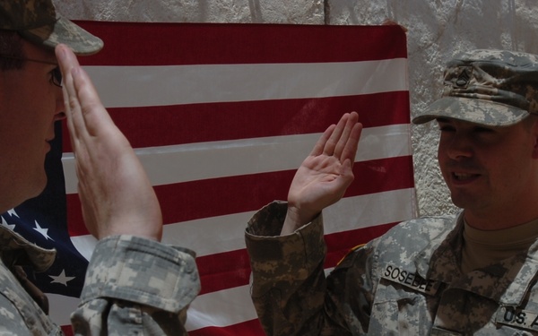 Aviation unit reaches 800th re-enlistment in Iraq