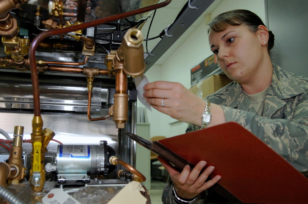 332nd Expeditionary Medical Support Squadron at work in Iraq