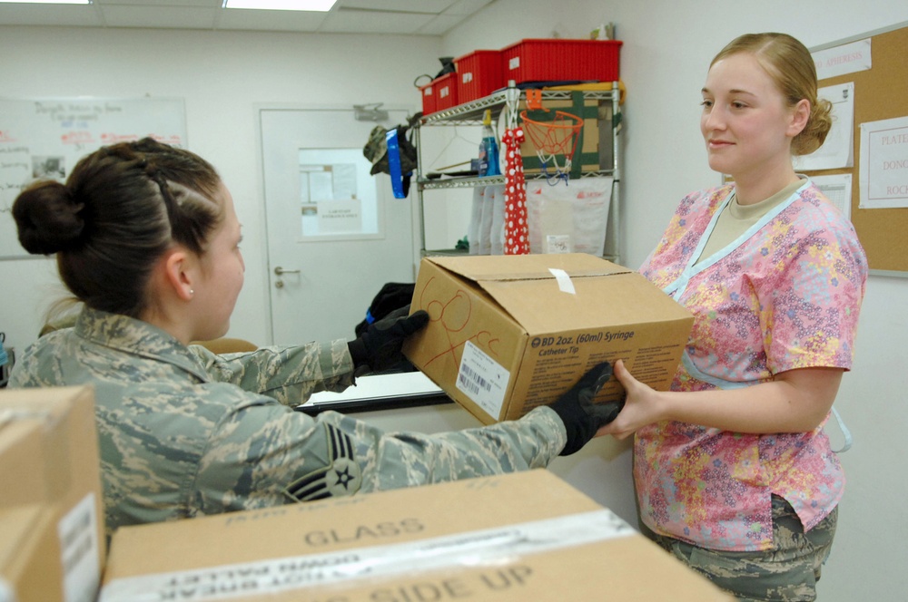 332nd Expeditionary Medical Support Squadron at work in Iraq