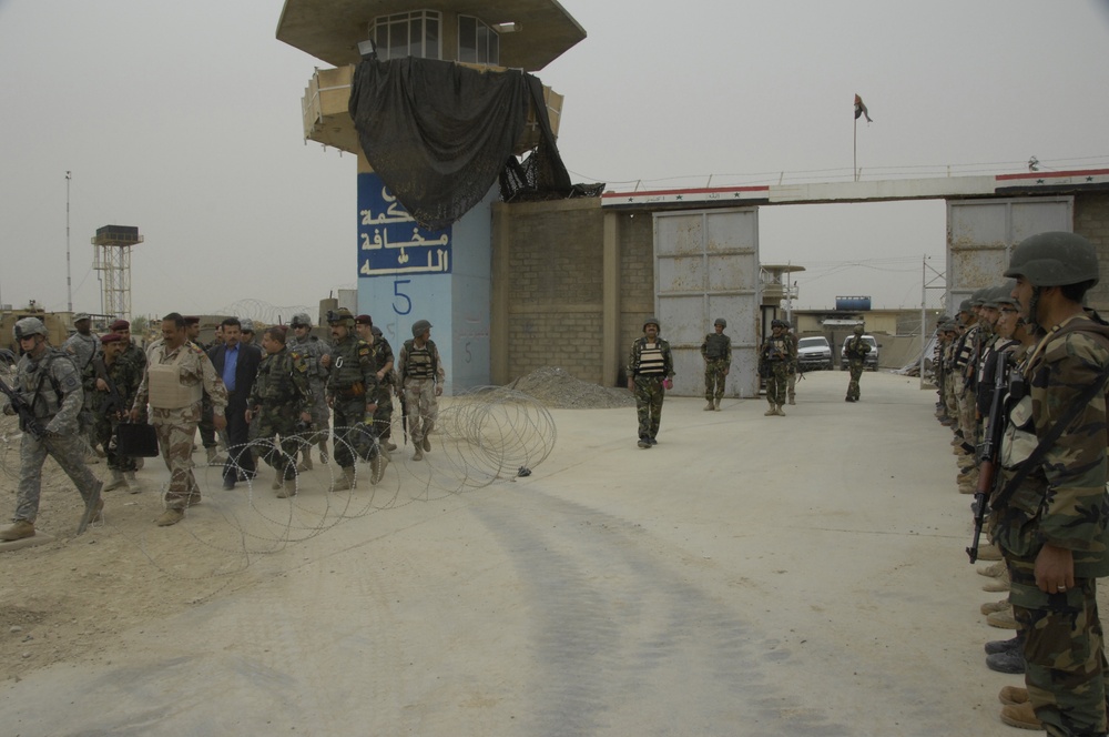 Prisoners at Badoush Prison