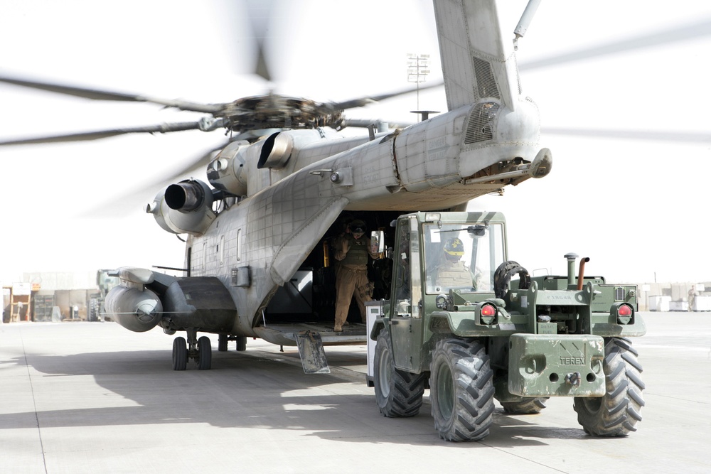 CH-53E Super Stallion helicopter