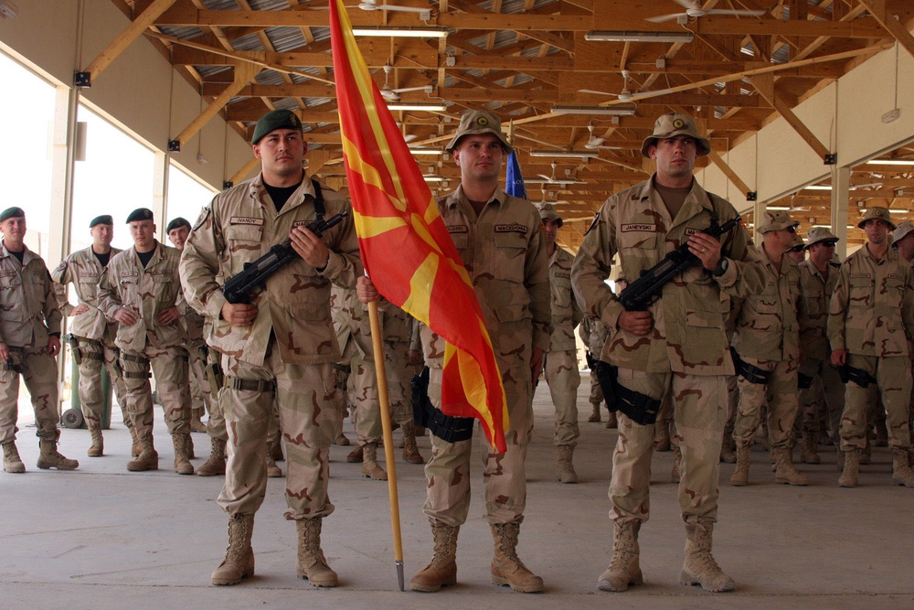 Soldiers say goodbye to Macedonian friends
