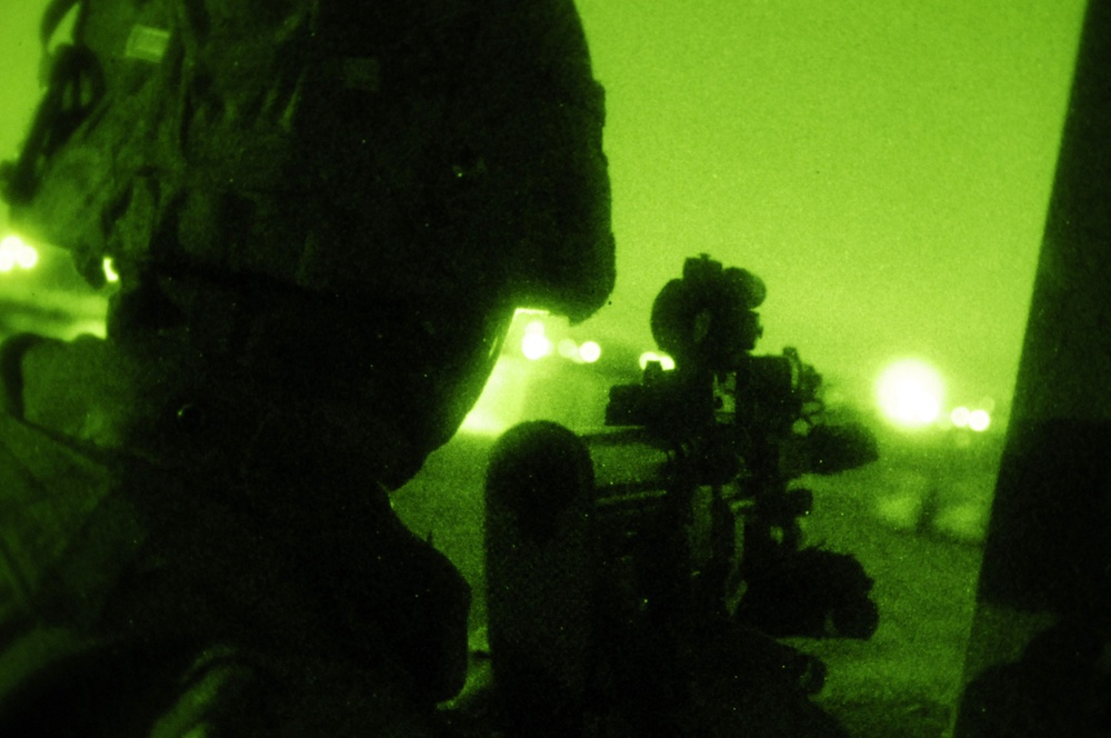 Cavalry Soldiers conduct patrol in Ur