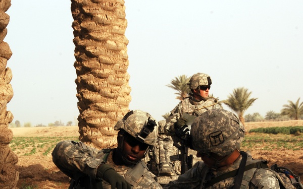 Soldiers fly off after cache search