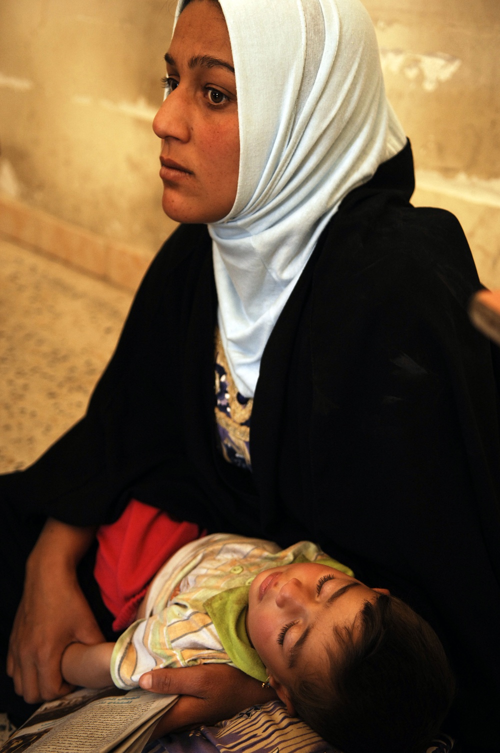 Iraqi, U.S. soldiers conduct medical assistance program