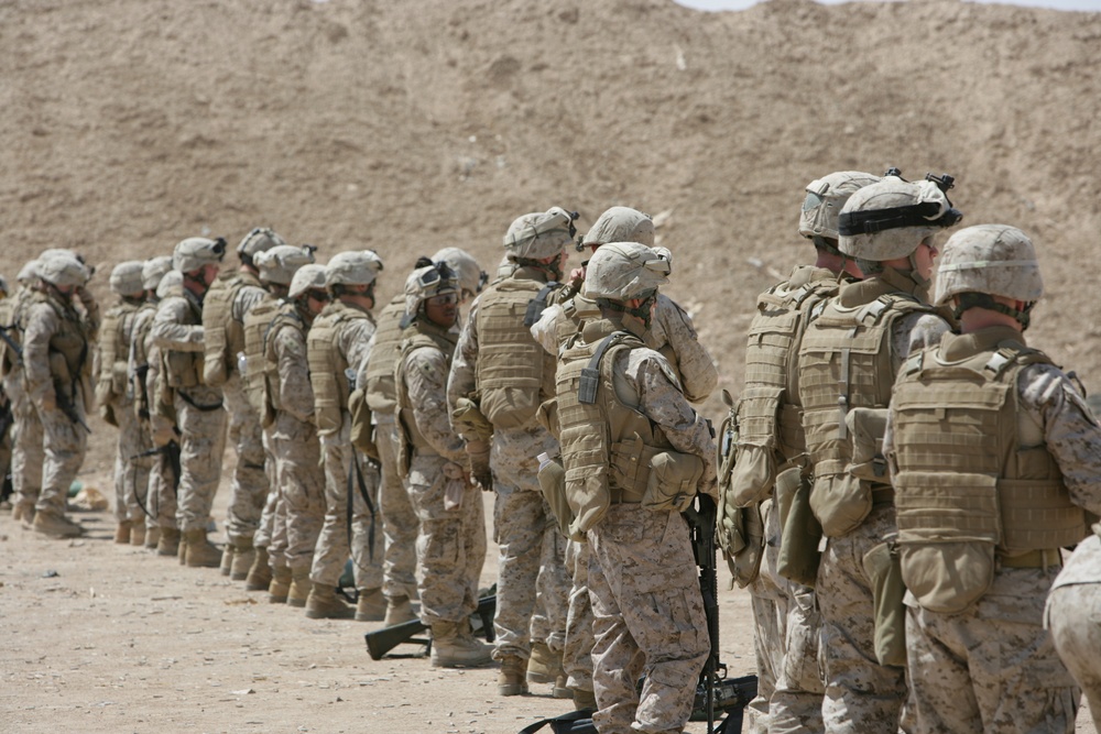 Marines Maintain Marksmanship