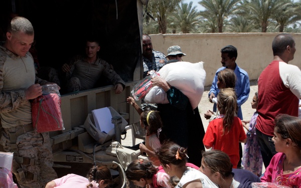 Marines Conduct Cooperative Medical Engagement