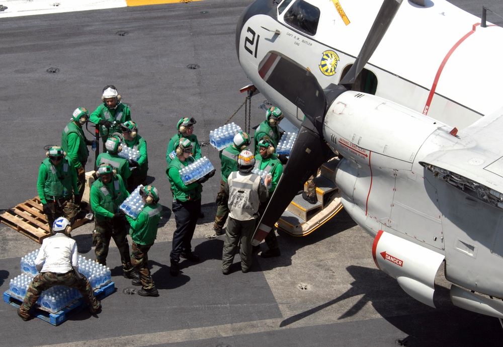 Sailors conduct typhoon relief efforts in Philippines