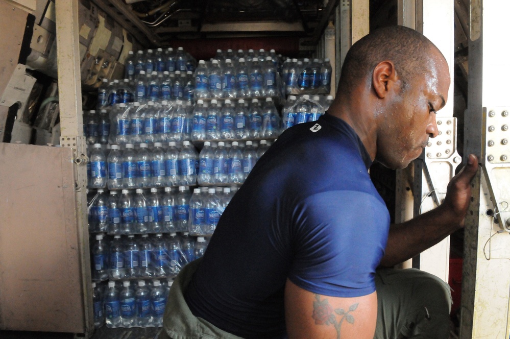 Sailors conduct typhoon relief efforts in Philippines