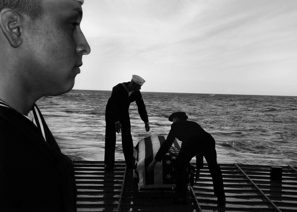 dvids-images-burial-at-sea-ceremony-image-3-of-5