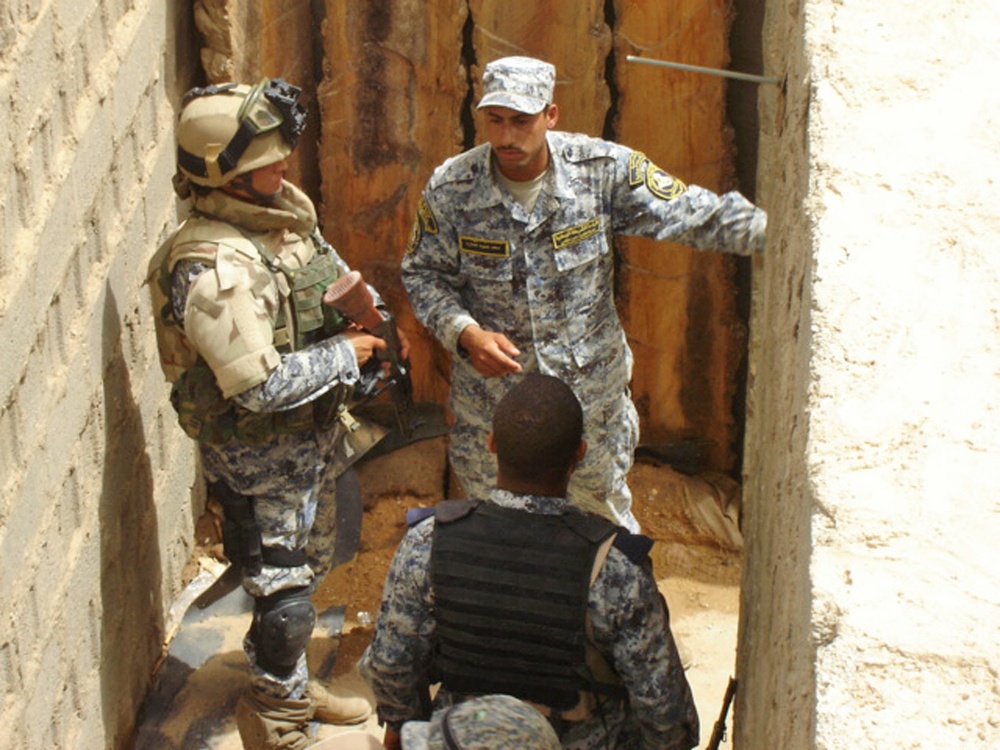 Iraqi National Police NCOs lead from front