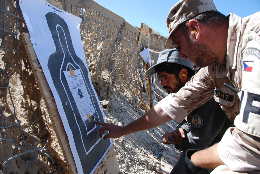 Czech soldiers train 36 ANP cadets