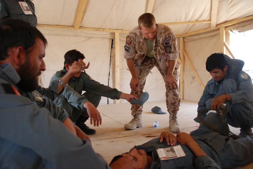 Czech soldiers train 36 ANP cadets