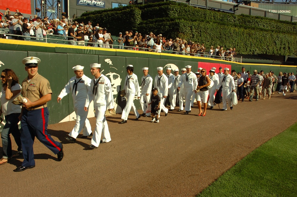 Soldiers, Sailors, Airmen, Marines celebrate Independence Day with Chicago White Sox