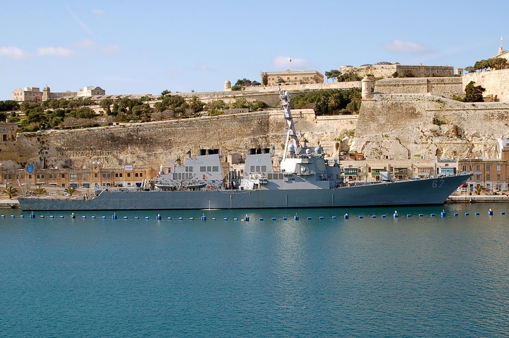 USS Cole taking in the views of Malta