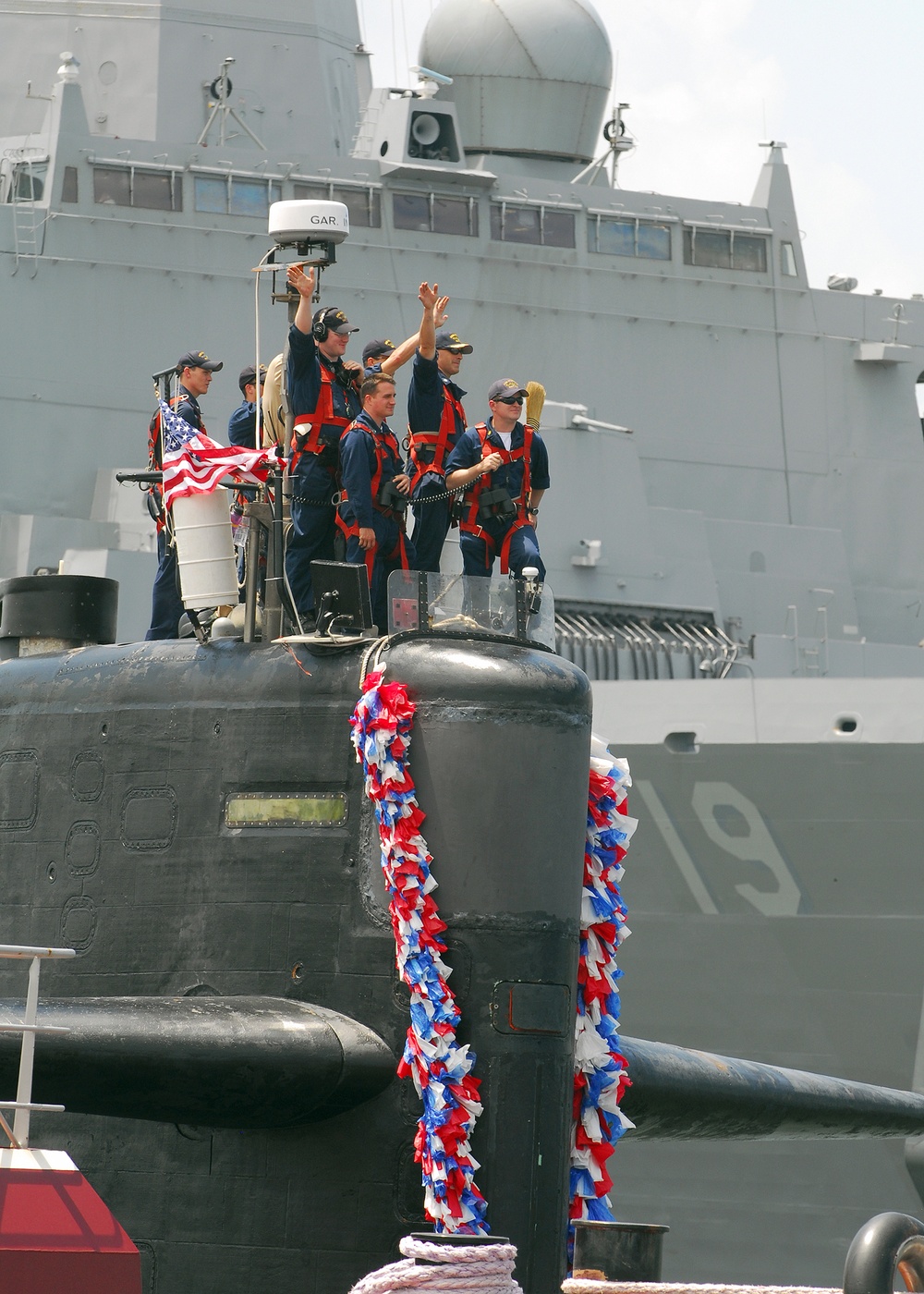 USS Norfolk makes a flowery return